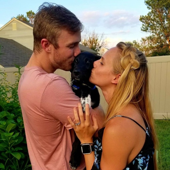 Meet your Posher, Megan - Picture 2 of 4